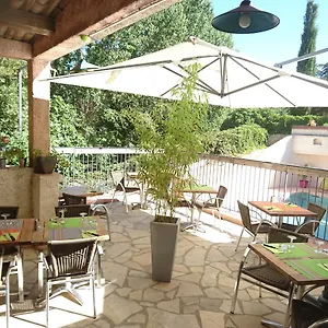 https://lou-cigaloun.fr-provencehotel.com
